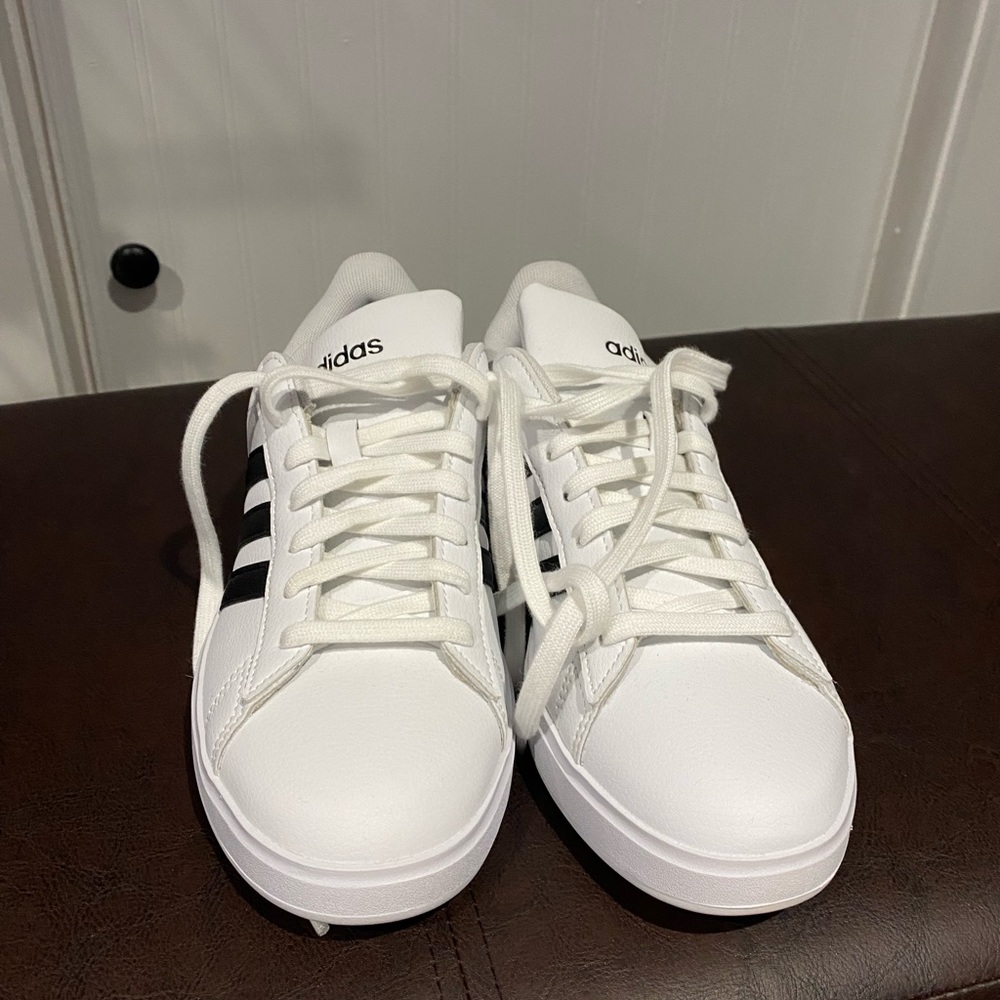 Adidas Grand Court 2.0 Sneaker